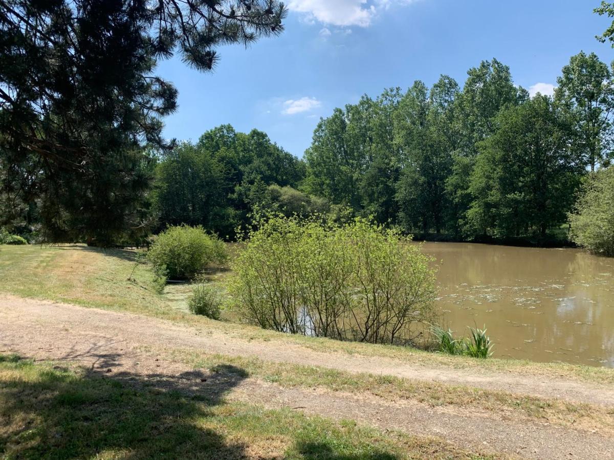 L'Etang Des 7 Hotell Le Controis-en-Sologne Eksteriør bilde